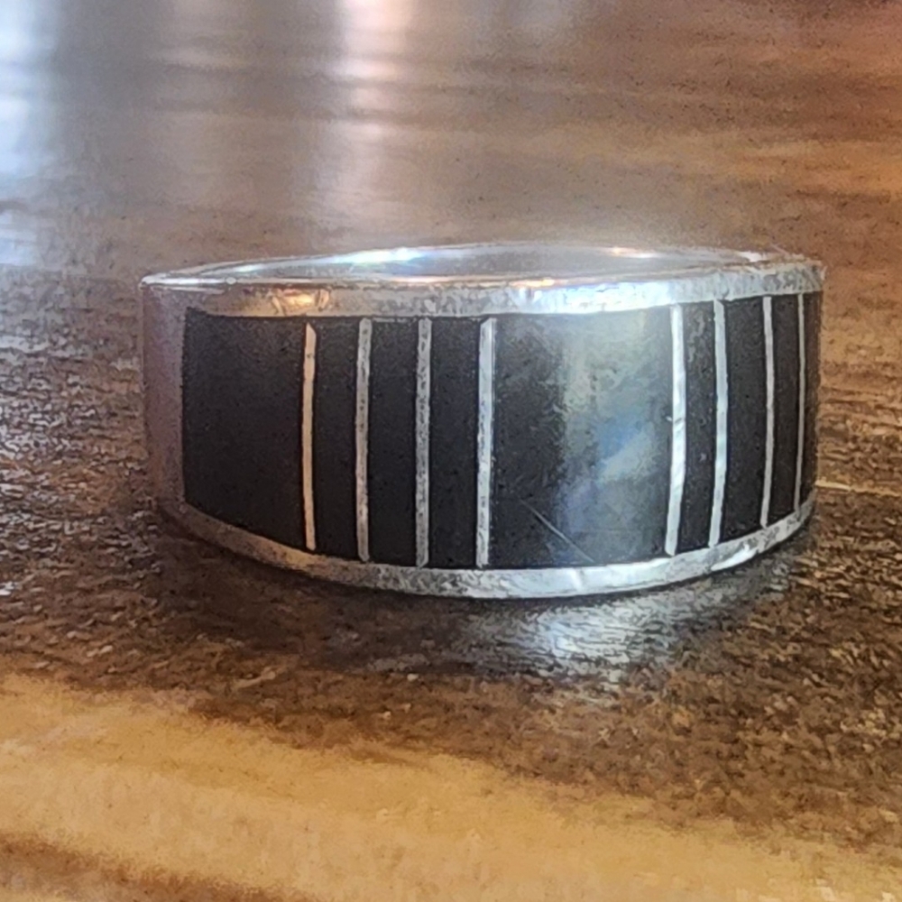 Native American made sterling and onyx ring. Size 9ish